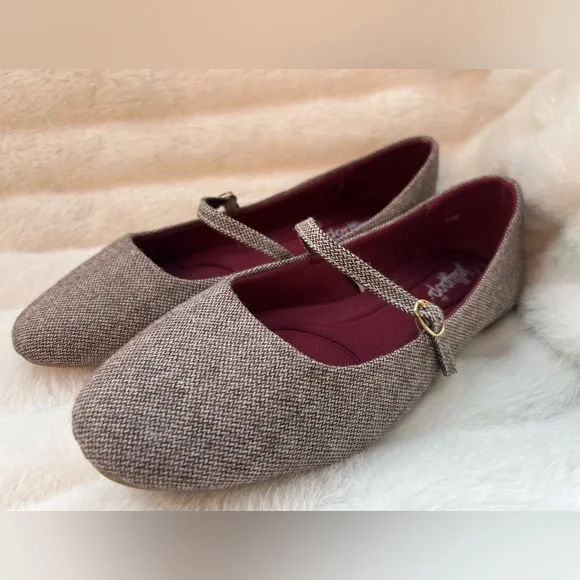 Jellypop Women's Tweed Mary Jane Flats - Picture 3 of 8